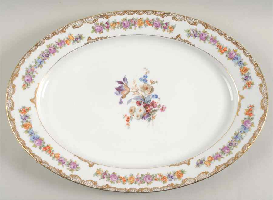 ROB41 17" Oval Serving Platter by Royal Bayreuth-1