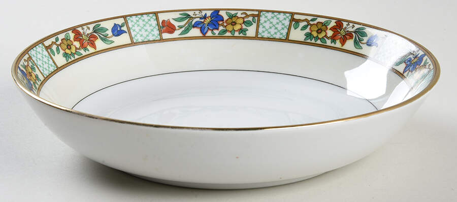 ROB45 Coupe Soup Bowl by Royal Bayreuth-1