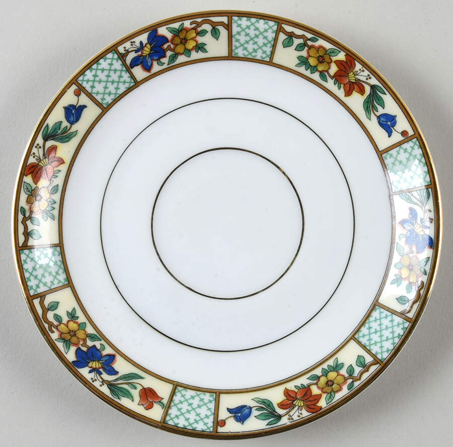 ROB45 Saucer by Royal Bayreuth-1