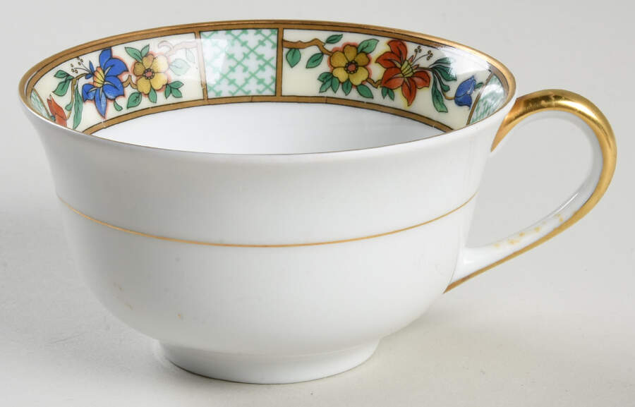 ROB45 Footed Cup by Royal Bayreuth-1
