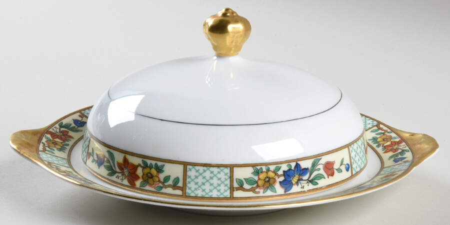 ROB45 Round Covered Butter by Royal Bayreuth-1