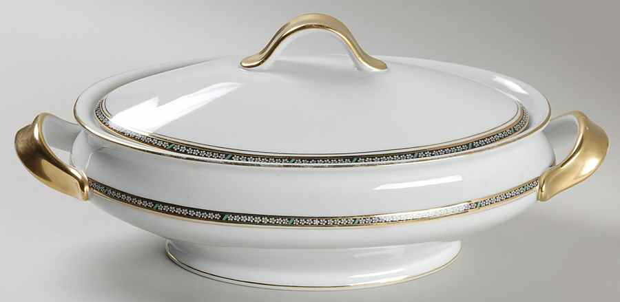 ROB51 Oval Covered Vegetable by Royal Bayreuth-1