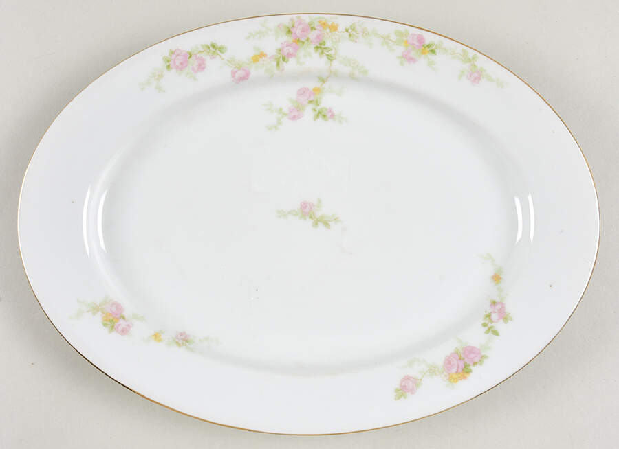 ROB53 11" Oval Serving Platter by Royal Bayreuth-1