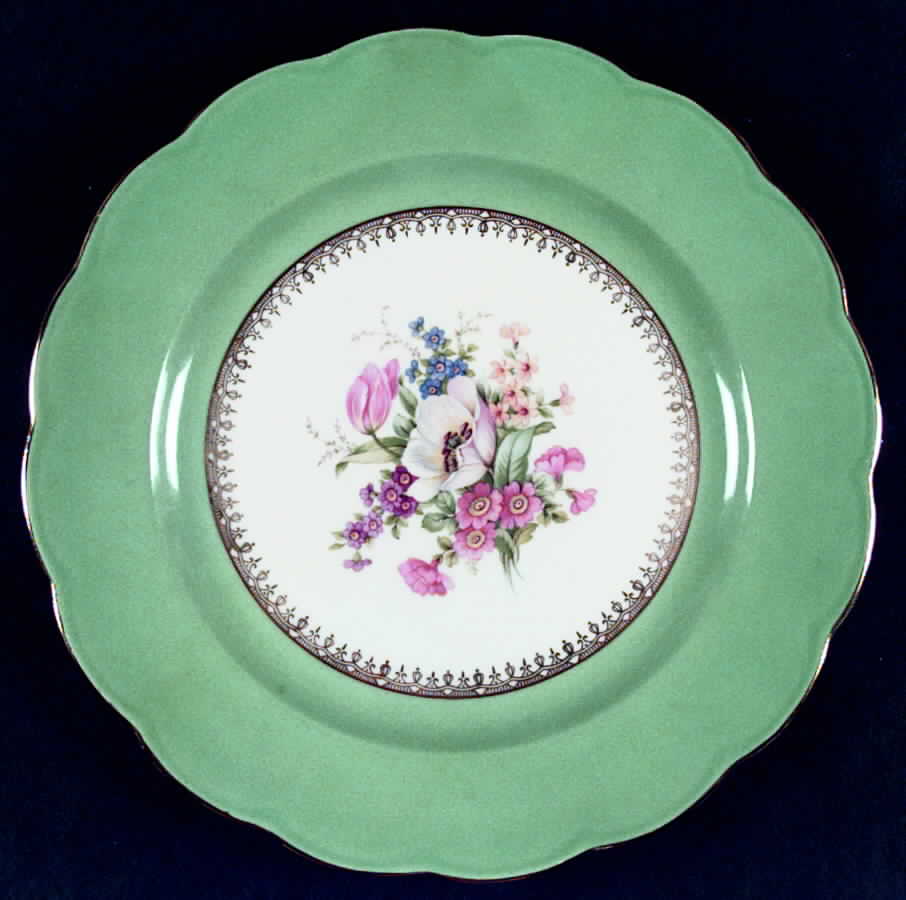 ROB56 Dinner Plate by Royal Bayreuth-1