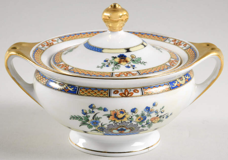 ROB59 Sugar Bowl & Lid by Royal Bayreuth-1
