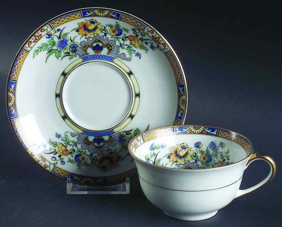 ROB59 Footed Cup & Saucer Set by Royal Bayreuth-1