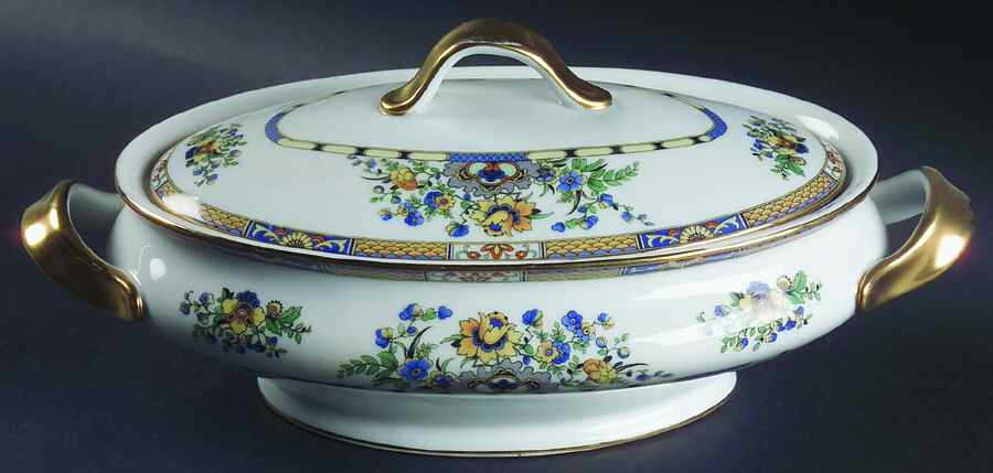 ROB59 Oval Covered Vegetable by Royal Bayreuth-1