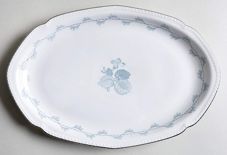 ROB64 12" Oval Serving Platter by Royal Bayreuth-1