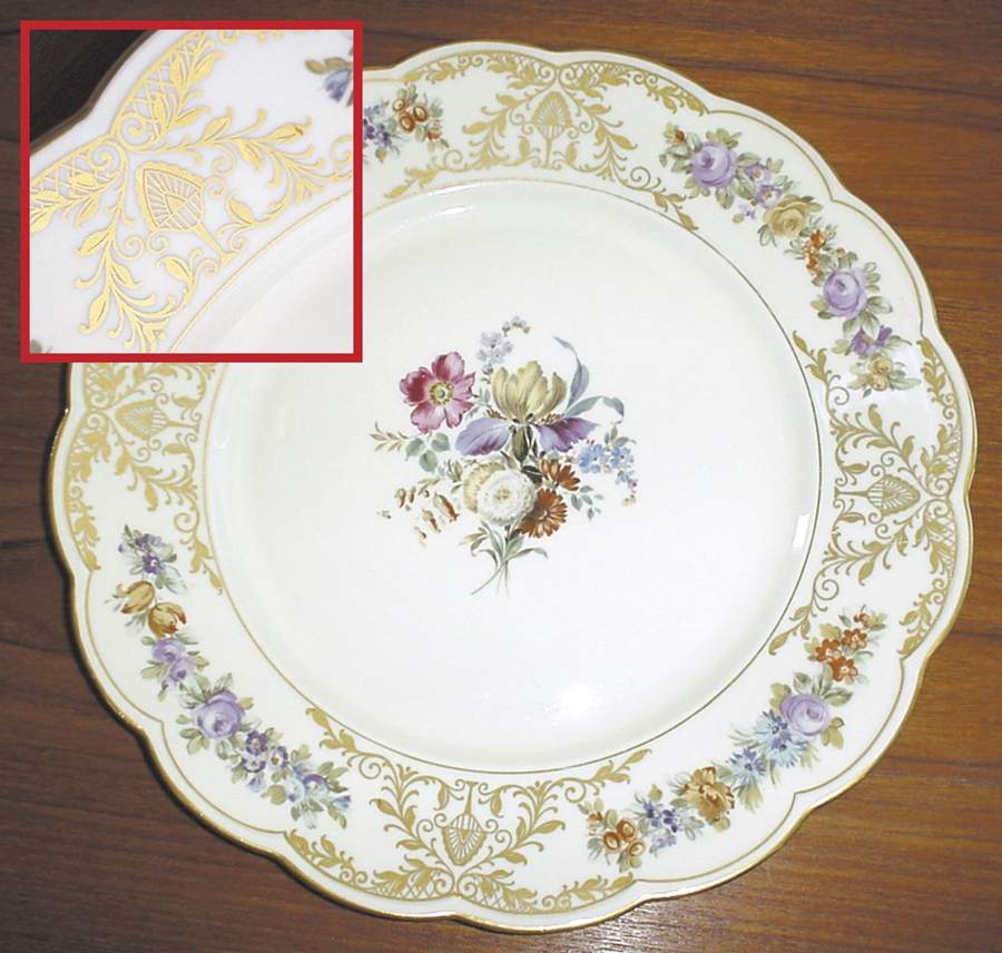 ROB66 Dinner Plate by Royal Bayreuth-1