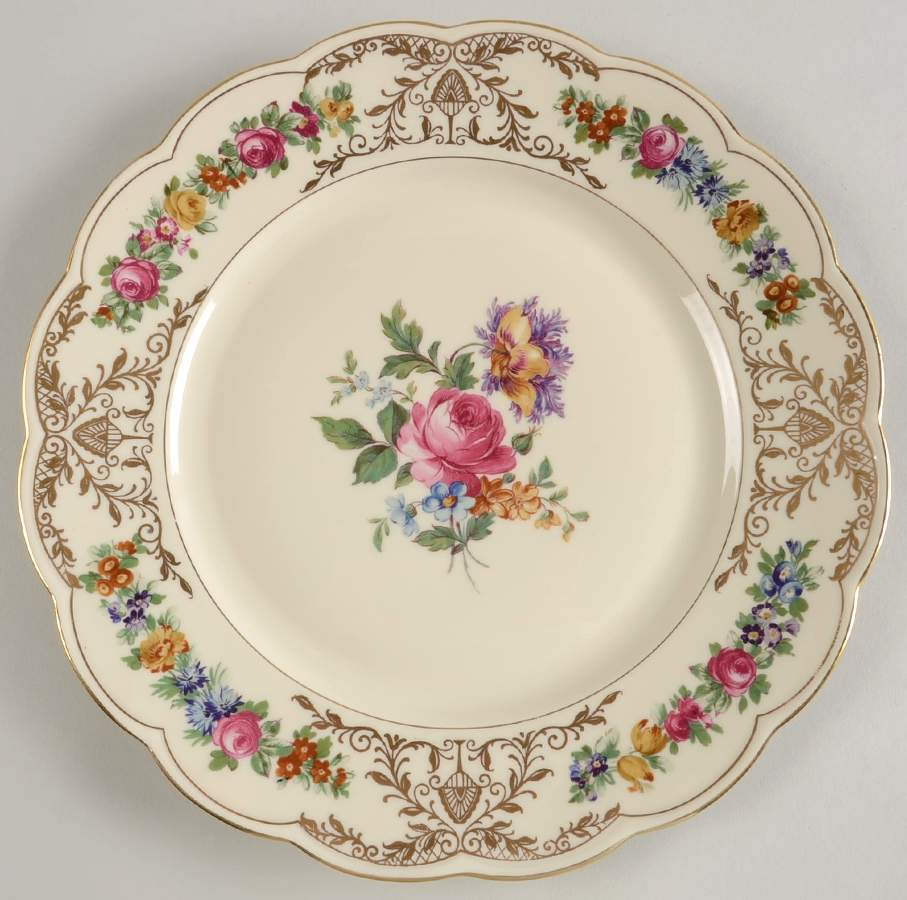 ROB66 Dinner Plate by Royal Bayreuth-1