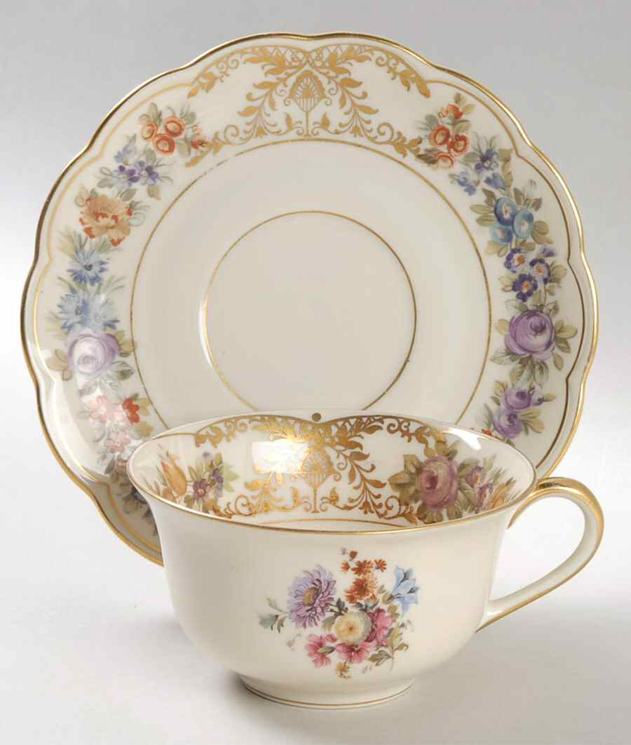 ROB66 Flat Cup & Saucer Set by Royal Bayreuth-1