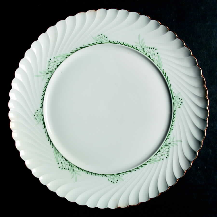 ROB69 Dinner Plate by Royal Bayreuth-1