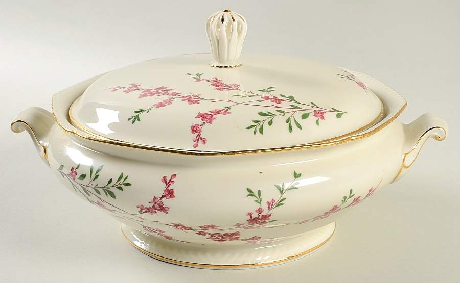 ROB74 Round Covered Vegetable by Royal Bayreuth-1