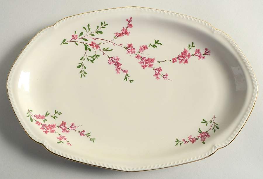 ROB74 12" Oval Serving Platter by Royal Bayreuth-1