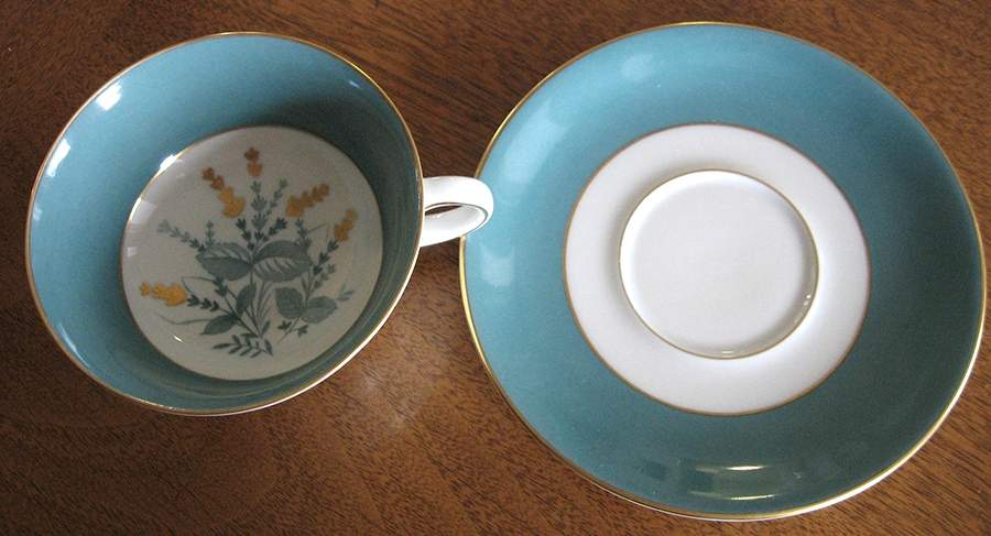 ROB8 Footed Cup & Saucer Set by Royal Bayreuth-1