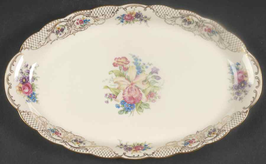 The Rosalie 11" Oval Serving Platter by Royal Bayreuth-1