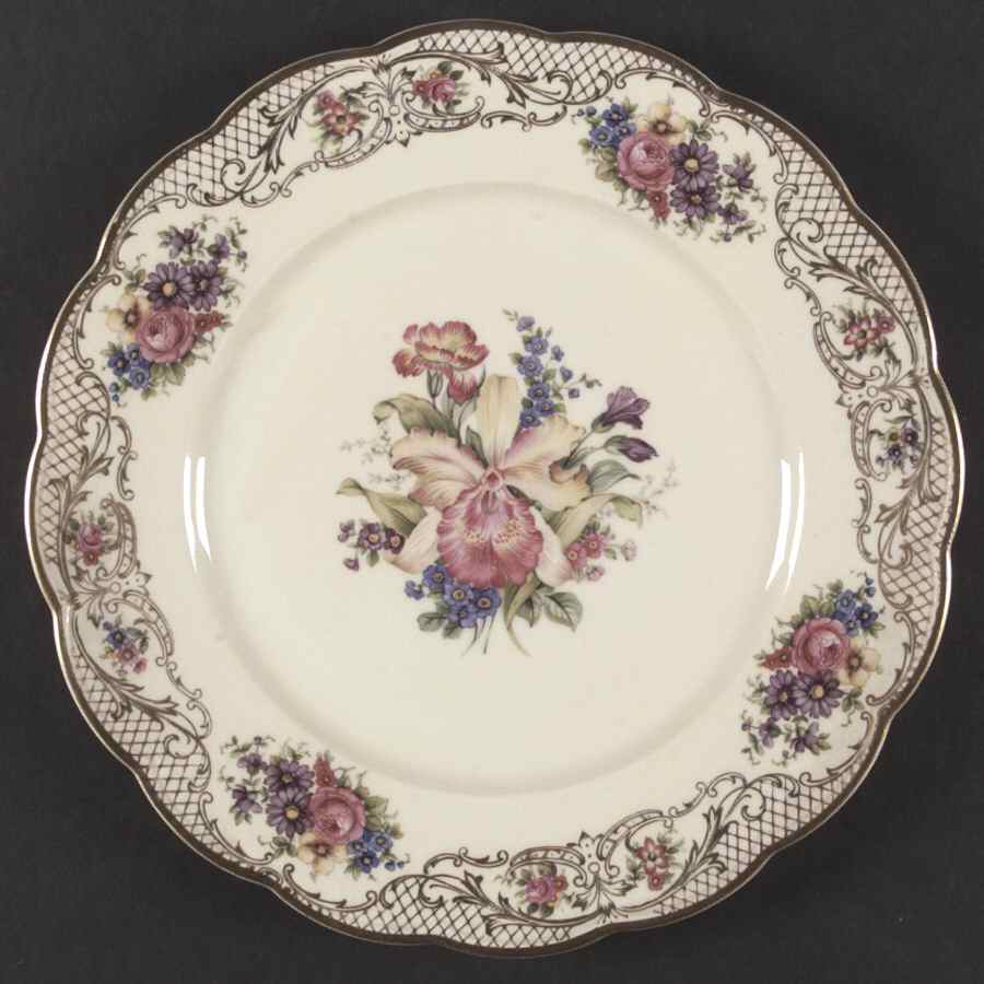 The Rosalie Large Dinner Plate by Royal Bayreuth-1