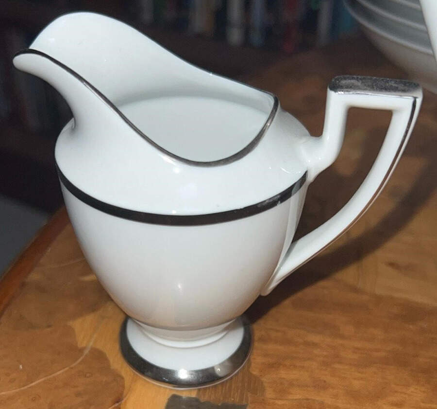 Sable Lady Creamer by Royal Bayreuth-1