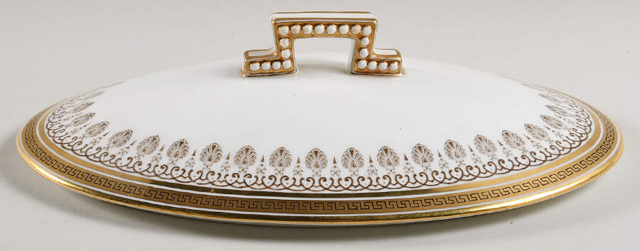 H1640 Lid for Oval Vegetable by Royal Cauldon-1