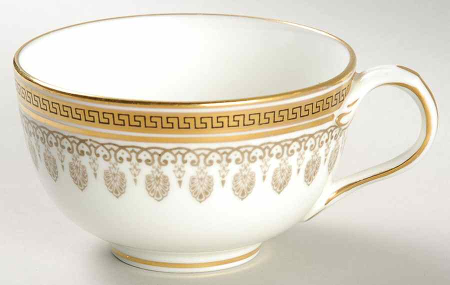 H1640 Traditional Footed Cup by Royal Cauldon-1