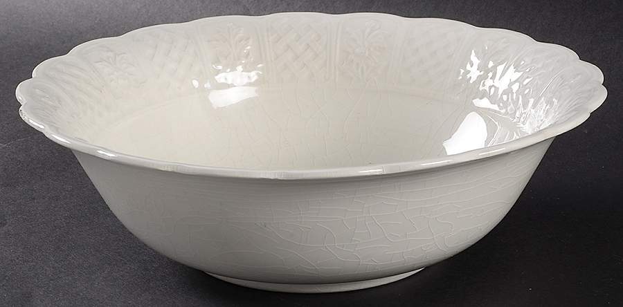 Bristol Garden 9" Round Vegetable Bowl by Royal Cauldon-1