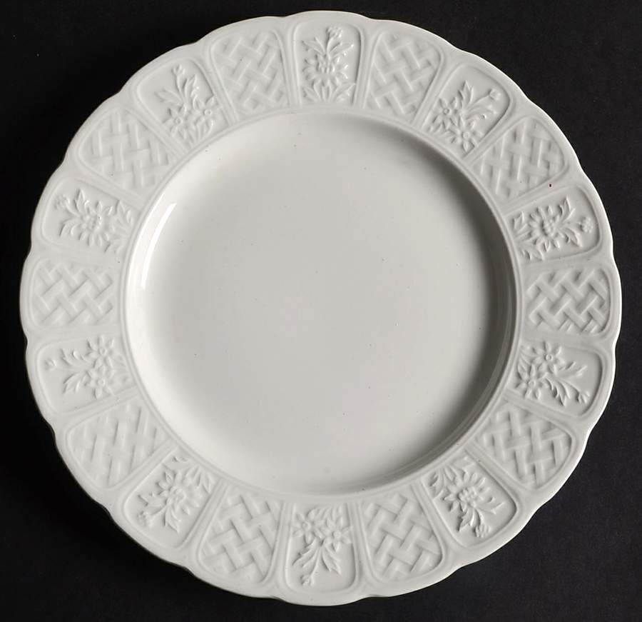Bristol Garden Dessert/Pie Plate by Royal Cauldon-1