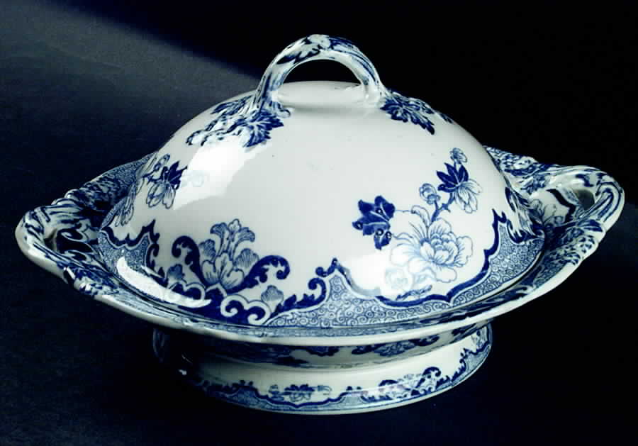 Candia (Flow Blue) Round Covered Vegetable by Royal Cauldon-1