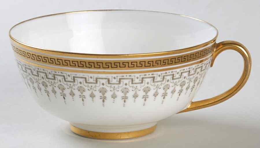 H8713 Footed Cup by Royal Cauldon-1