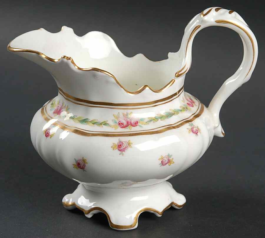 K8627 Creamer by Royal Cauldon-1