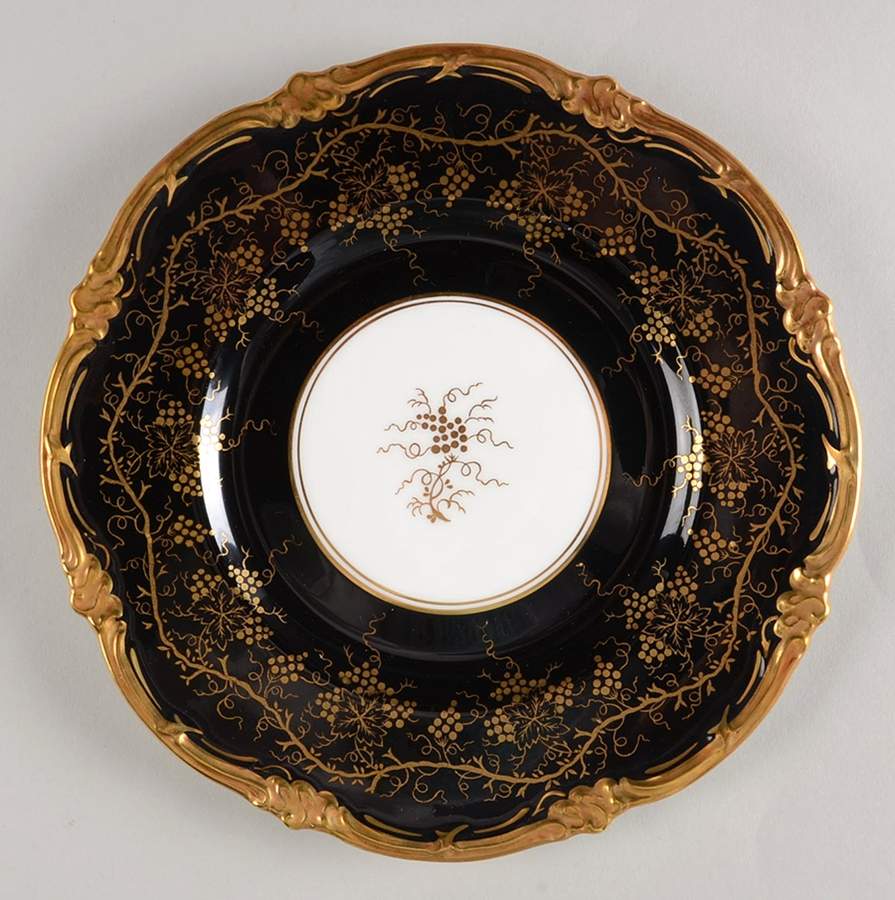 King's Plate Black Salad Plate by Royal Cauldon-1