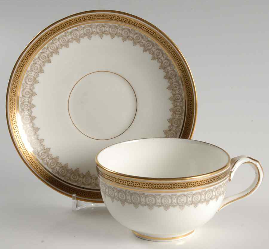 L4000 Flat Cup & Saucer Set by Royal Cauldon-1