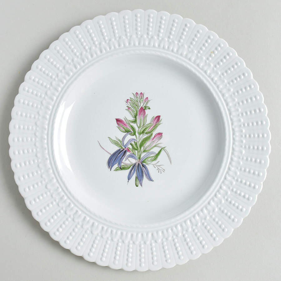 Norbury Luncheon Plate by Royal Cauldon-1