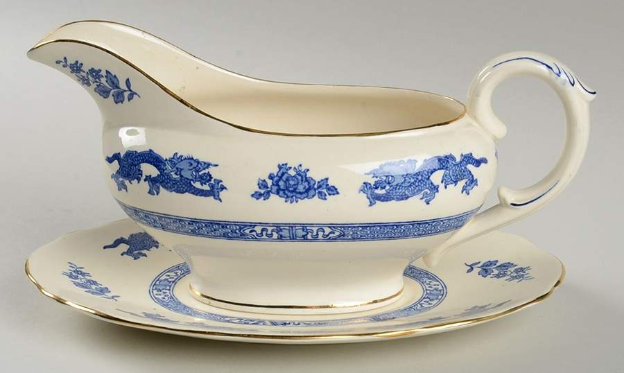 Dragon (Gold Trim) Gravy Boat & Underplate by Royal Cauldon-1