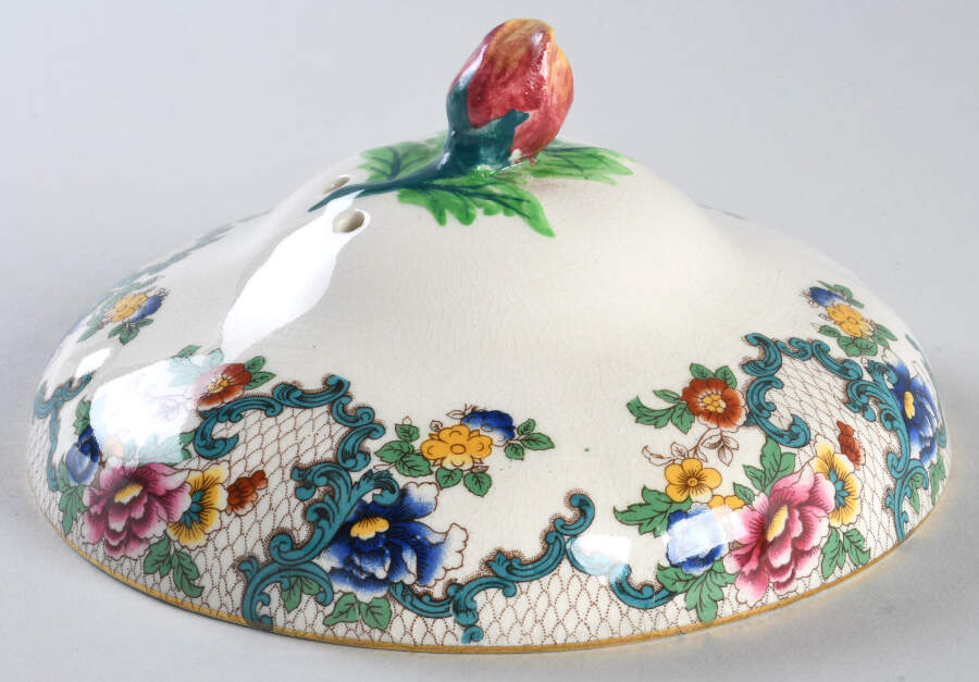 Victoria (Scalloped, Gold Trim) Lid for Muffin Dish by Royal Cauldon-1