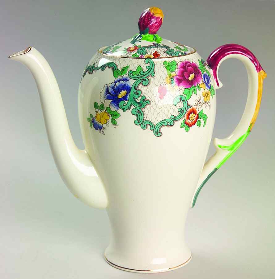 Victoria (Scalloped, Gold Trim) Mini Coffee Pot & Lid by Royal Cauldon-1