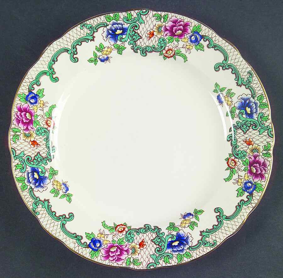 Victoria (Scalloped, Gold Trim) Dessert/Pie Plate by Royal Cauldon-1