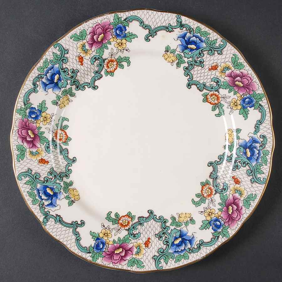 Victoria (Scalloped, Gold Trim) Luncheon Plate by Royal Cauldon-1