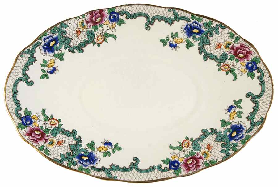 Victoria (Scalloped, Gold Trim) Underplate for Gravy Boat by Royal Cauldon-1