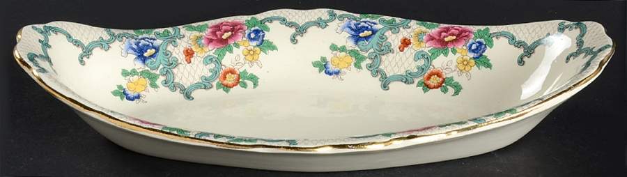 Victoria (Scalloped, Gold Trim) Relish by Royal Cauldon-1