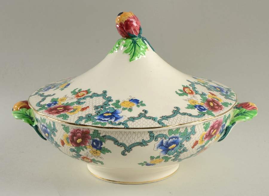 Victoria (Scalloped, Gold Trim) Round Covered Vegetable by Royal Cauldon-1