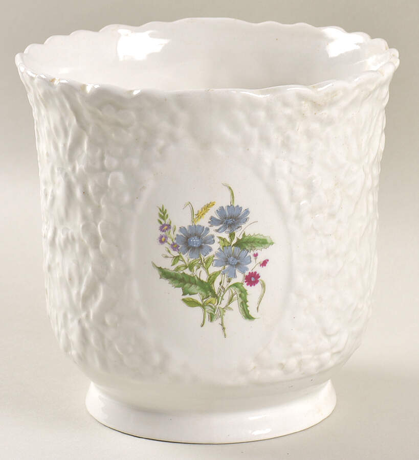 Woodstock 4" Cachepot by Royal Cauldon-1