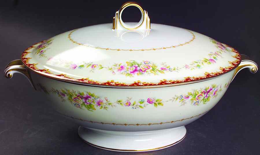 Austin Round Covered Vegetable by Royal Embassy-1