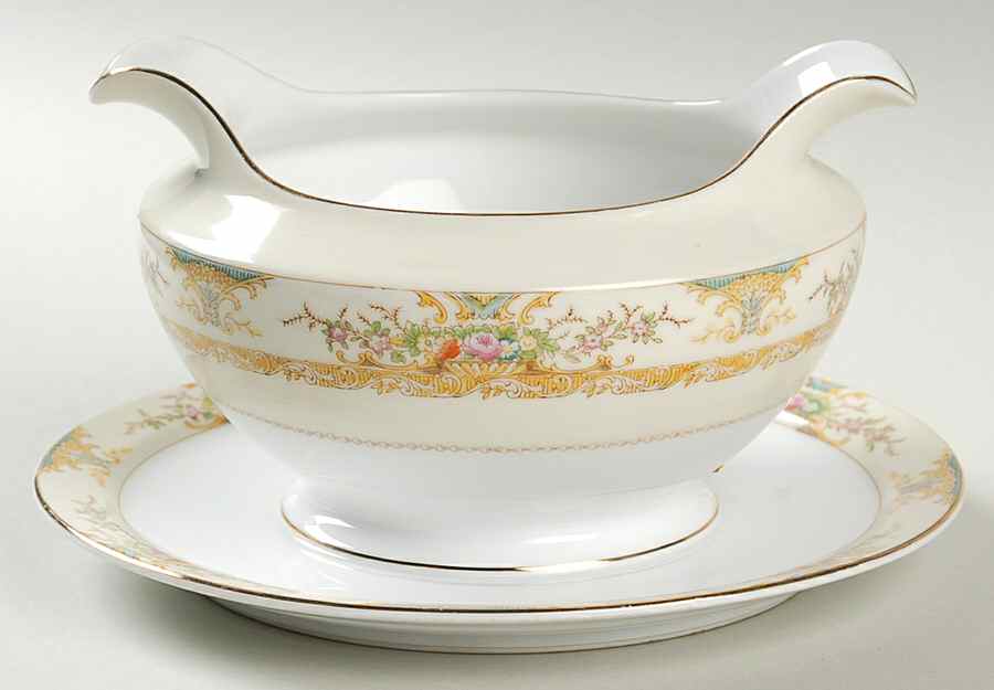 Carthage Gravy Boat with Attached Underplate by Royal Embassy-1