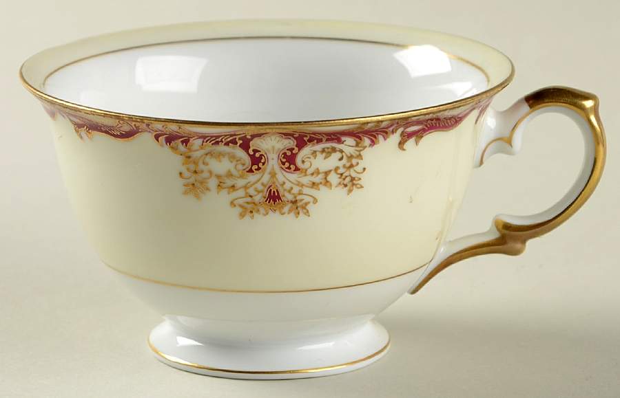 Derby Footed Cup by Royal Embassy-1