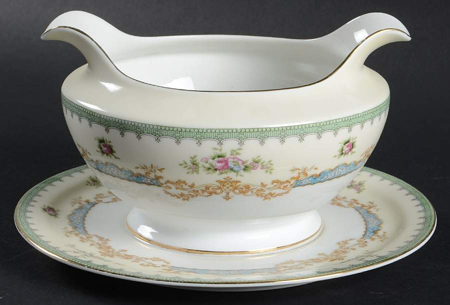 Easton Gravy Boat with Attached Underplate by Royal Embassy-1