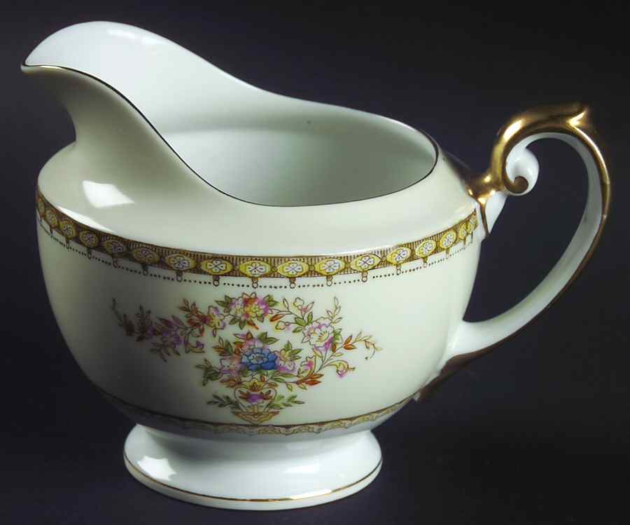 Fresuno Fresno Creamer by Royal Embassy-1