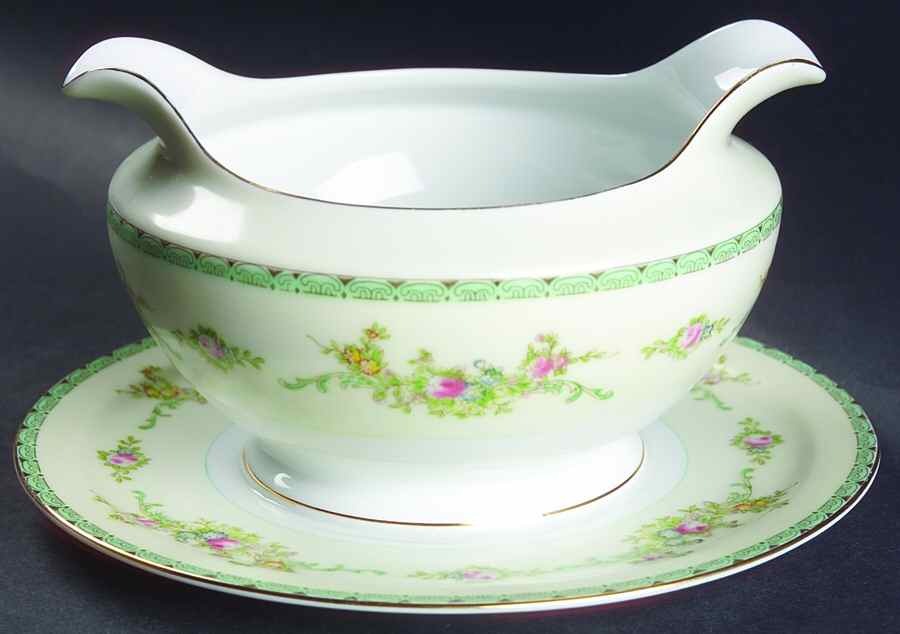 Hudson Gravy Boat with Attached Underplate by Royal Embassy-1
