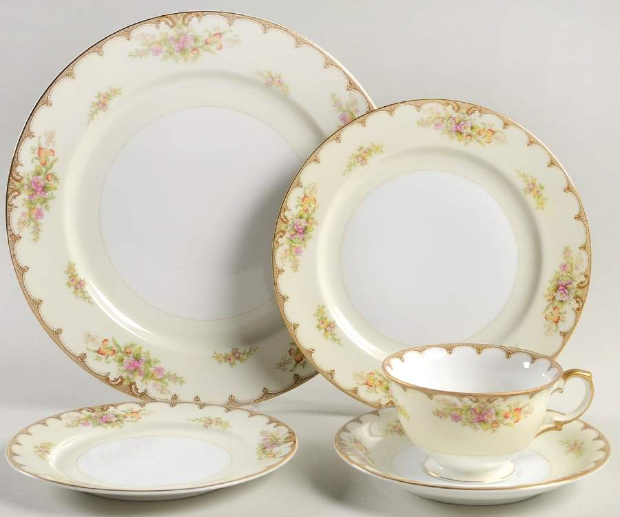 Lincoln 5 Piece Place Setting by Royal Embassy-1