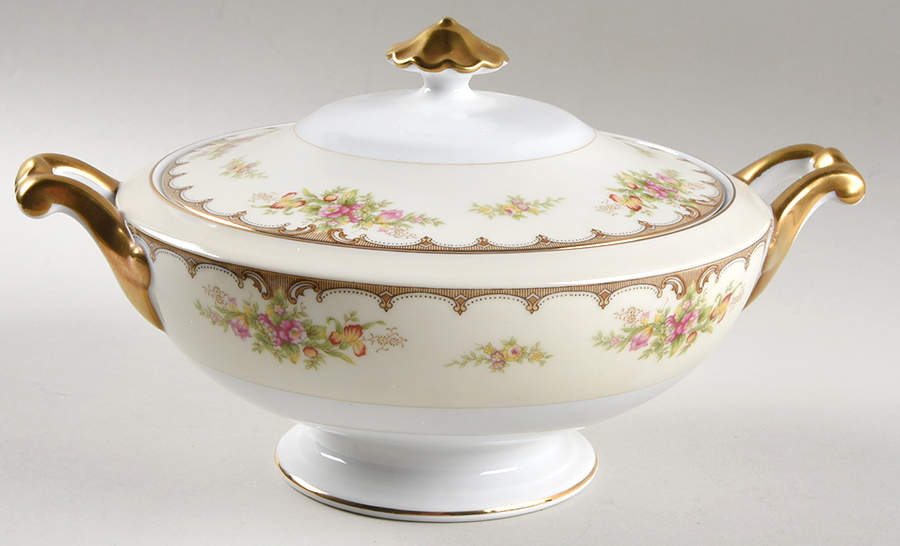 Lincoln Round Covered Vegetable by Royal Embassy-1