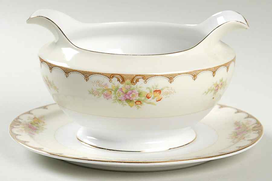Lincoln Gravy Boat with Attached Underplate by Royal Embassy-1
